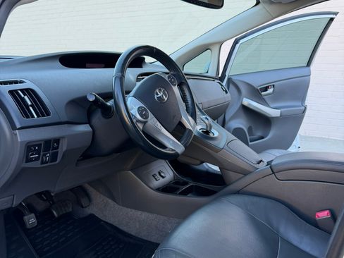Used 2011 Toyota Prius Four w/ Solar Roof Pkg image 6