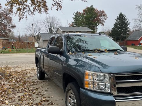 Used 2008 Chevrolet Silverado 1500 W/T w/ LS Package image 2