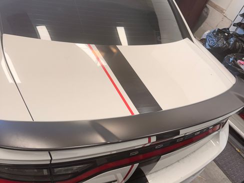 Used 2018 Dodge Charger SXT w/ Blacktop Package RWD image 4