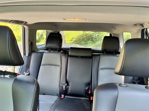 Used 2022 Toyota 4Runner SR5 Premium w/ 4Runner Black Package (TMS) AWD/4WD image 22