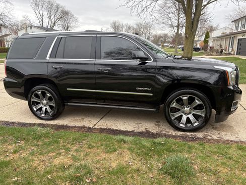 Used 2015 GMC Yukon Denali w/ Premium Package image 2
