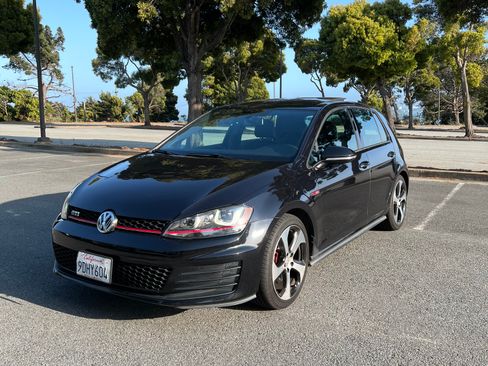 Used 2016 Volkswagen GTI SE w/ Lighting Package (SEL) image 10