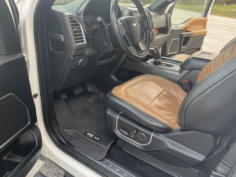 Used 2016 Ford F150 Limited w/ Trailer Tow Package image 16