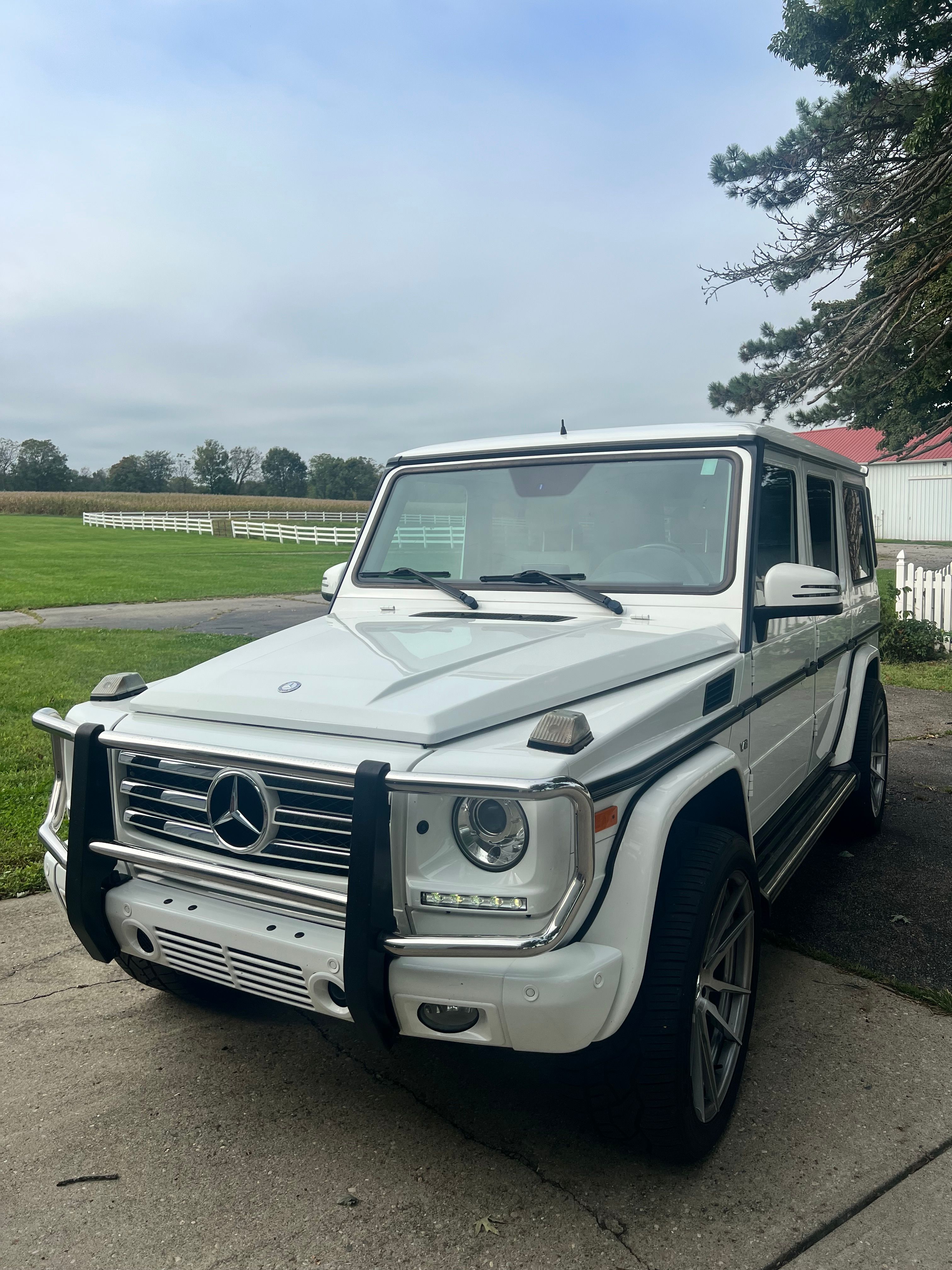 Used 2015 Mercedes-Benz G 550 image 2