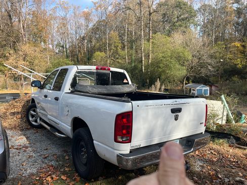 Used 2006 Dodge Ram 1500 Truck SLT w/ Quad Cab Big Horn Value Group image 4