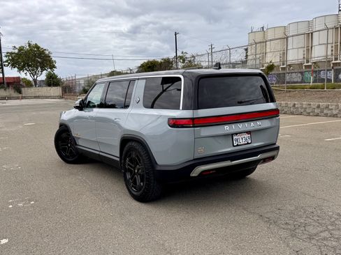 Used 2023 Rivian R1S Adventure AWD/4WD image 4