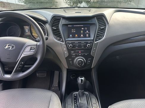Used 2017 Hyundai Santa Fe Sport image 8