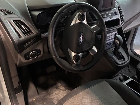 Used 2021 Ford Transit Connect XL image 4