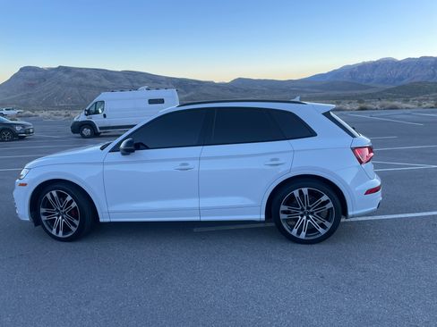Used 2020 Audi SQ5 Premium Plus w/ Premium Plus Package AWD/4WD image 4