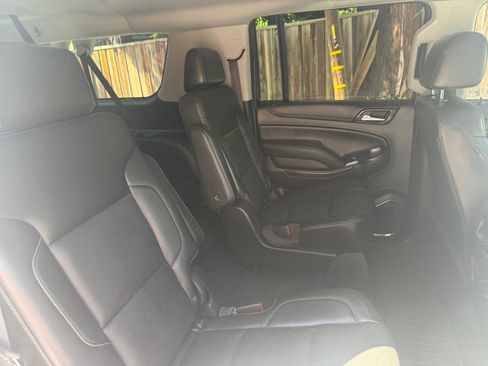 Used 2018 GMC Yukon XL SLT w/ Premium Edition AWD/4WD image 22