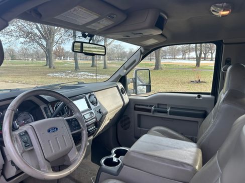 Used 2008 Ford F250 Lariat image 14