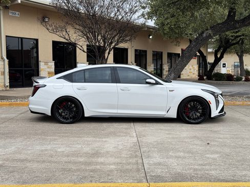 Used 2026 Cadillac CT5 V Blackwing image 13