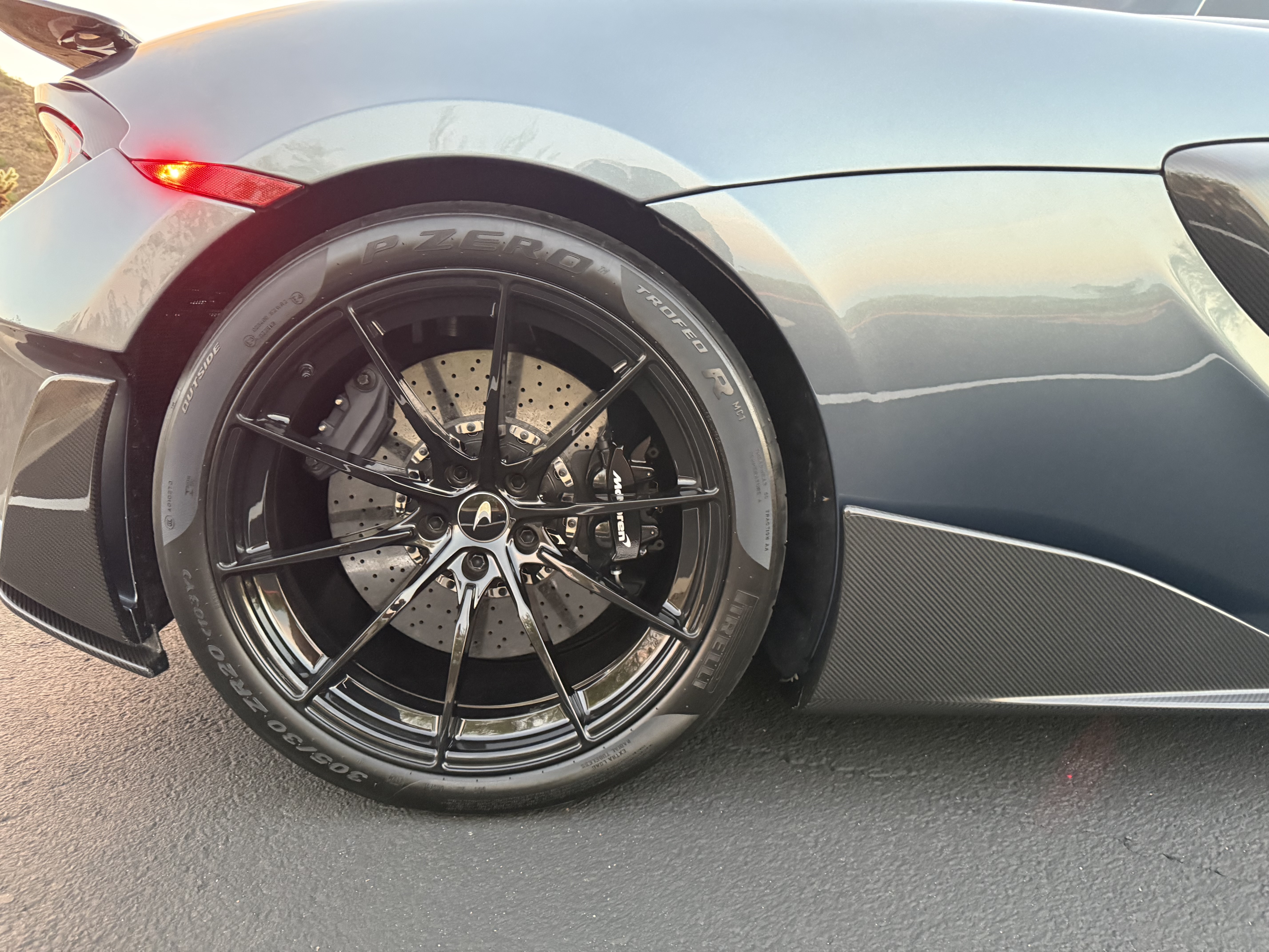 Used 2020 McLaren 600LT Spider RWD image 16