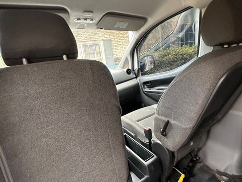 Used 2020 Nissan NV200 S image 9