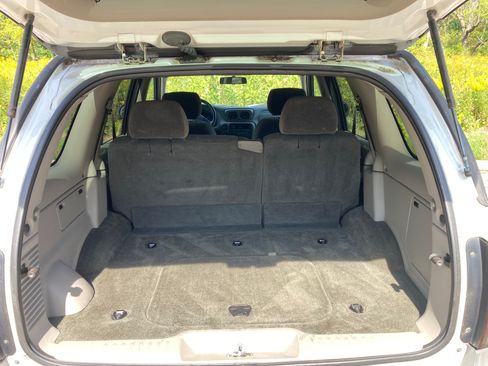 Used 2004 Chevrolet TrailBlazer LS w/ LS Preferred Equipment Group image 12