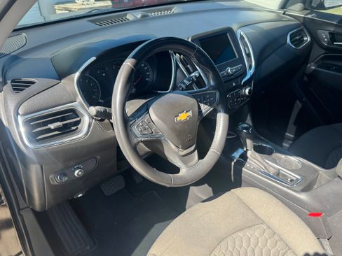 Used 2019 Chevrolet Equinox LT image 9
