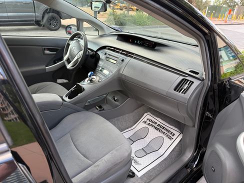 Used 2010 Toyota Prius Two image 17