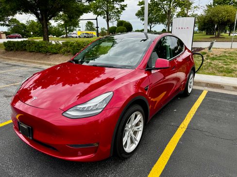 Used 2020 Tesla Model Y Long Range AWD/4WD image 4