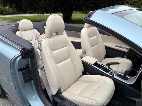 Used 2012 Volvo C70 T5 FWD image 20