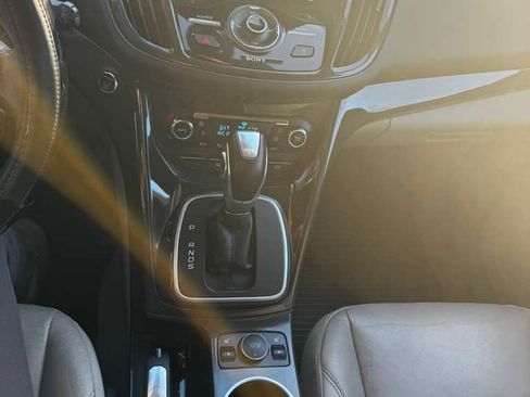 Used 2014 Ford Escape Titanium image 5