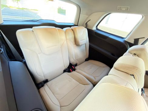 Used 2017 Mercedes-Benz GLS 450 4MATIC image 15