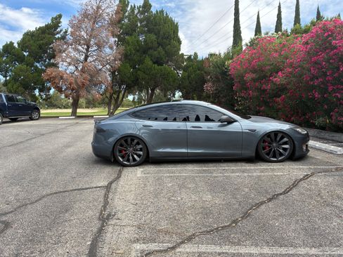 Used 2013 Tesla Model S Performance RWD image 6