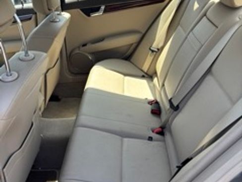 Used 2011 Mercedes-Benz C 300 Sedan image 20