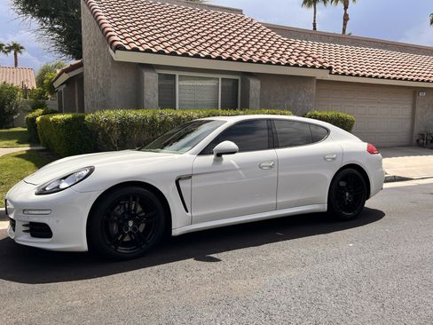 Used 2014 Porsche Panamera image 13
