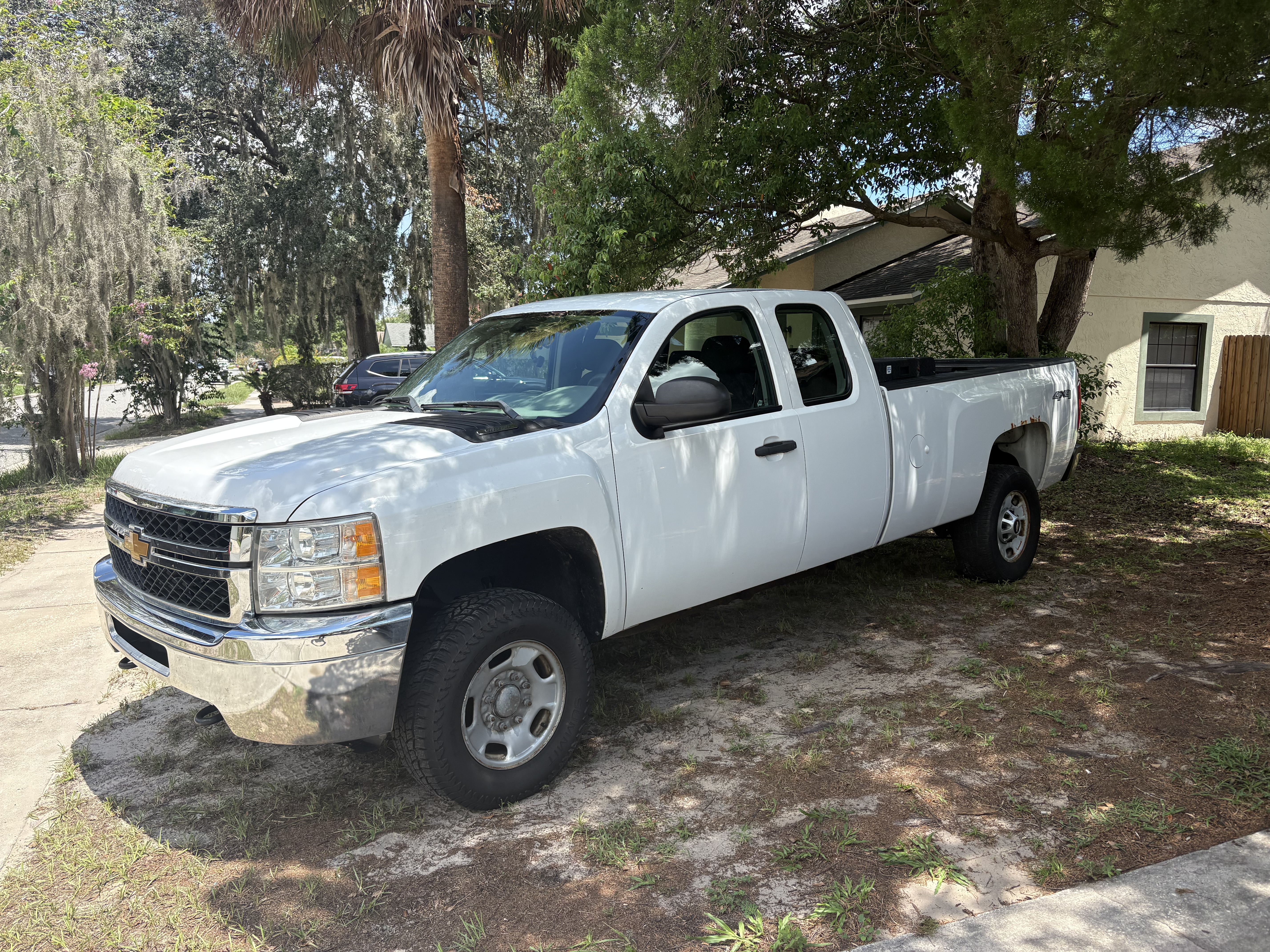 Used 2013 Chevrolet Silverado 2500 W/T AWD/4WD image 1