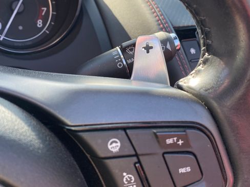 Used 2016 Jaguar F-TYPE R image 11