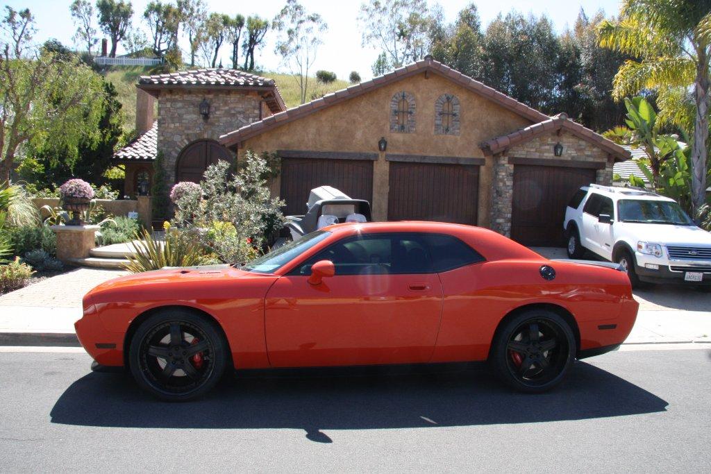 Used 2008 Dodge Challenger SRT8 RWD image 1