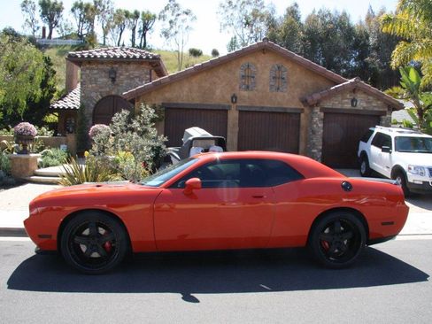 Used 2008 Dodge Challenger SRT8 image 1
