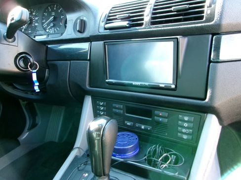 Used 2000 BMW 528i Sedan image 16