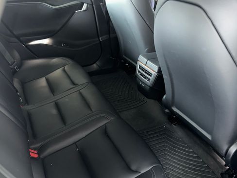 Used 2021 Tesla Model S AWD image 11