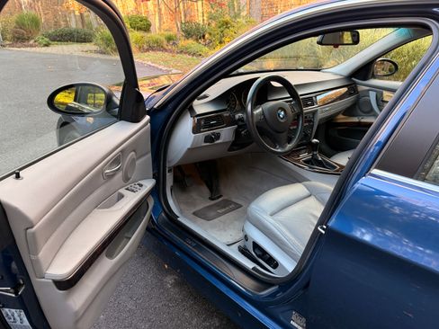 Used 2006 BMW 330xi Sedan image 23