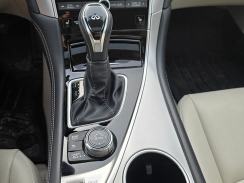 Used 2020 INFINITI Q50 Luxe w/ Essential Package (3.0T Luxe) image 10