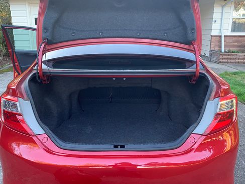 Used 2012 Toyota Camry SE image 13