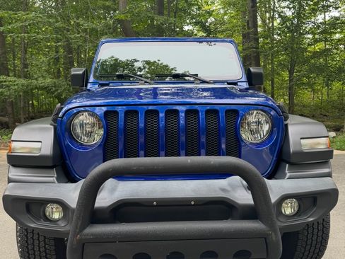 Used 2019 Jeep Wrangler Sport AWD/4WD image 10