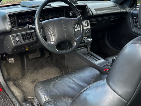 Used 1994 Oldsmobile Cutlass Supreme Convertible FWD image 10