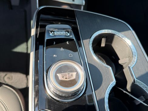 Used 2025 Cadillac Lyriq Luxury RWD image 27