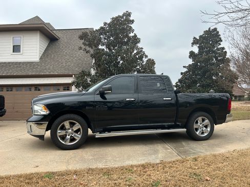 Used 2015 RAM 1500 Lone Star image 2