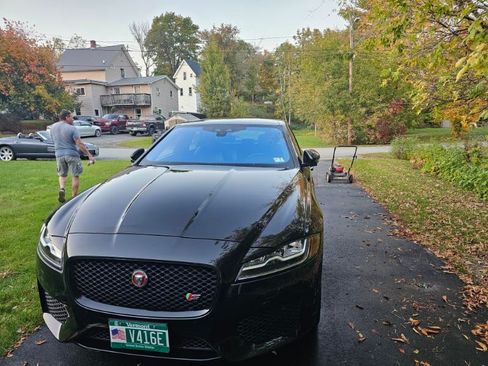 Used 2020 Jaguar XF S image 6