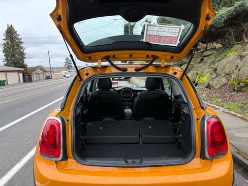 Used 2015 MINI Cooper 2-Door Hardtop image 16