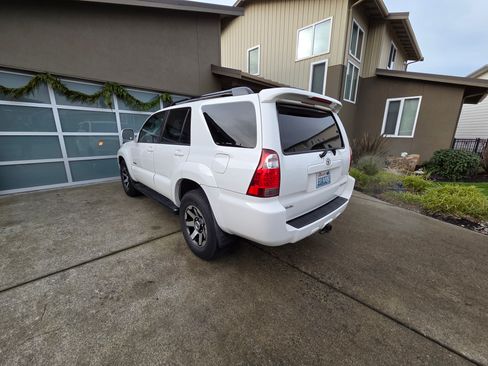 Used 2007 Toyota 4Runner Limited image 22