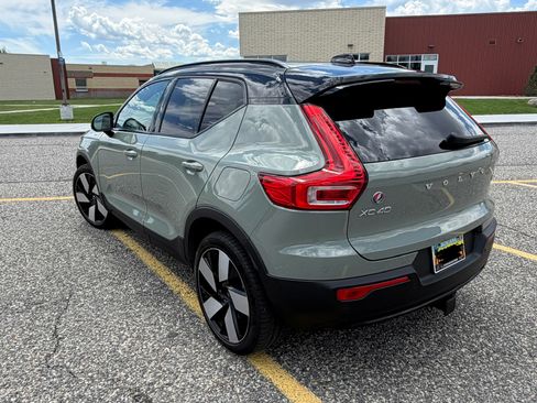 Used 2023 Volvo XC40 Recharge Ultimate AWD/4WD image 5