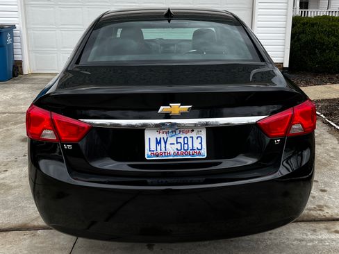 Used 2018 Chevrolet Impala LT image 8