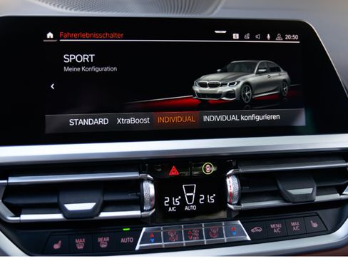 Used 2020 BMW 330i Sedan w/ Premium Package image 11