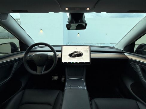 Used 2023 Tesla Model Y Performance AWD/4WD image 22