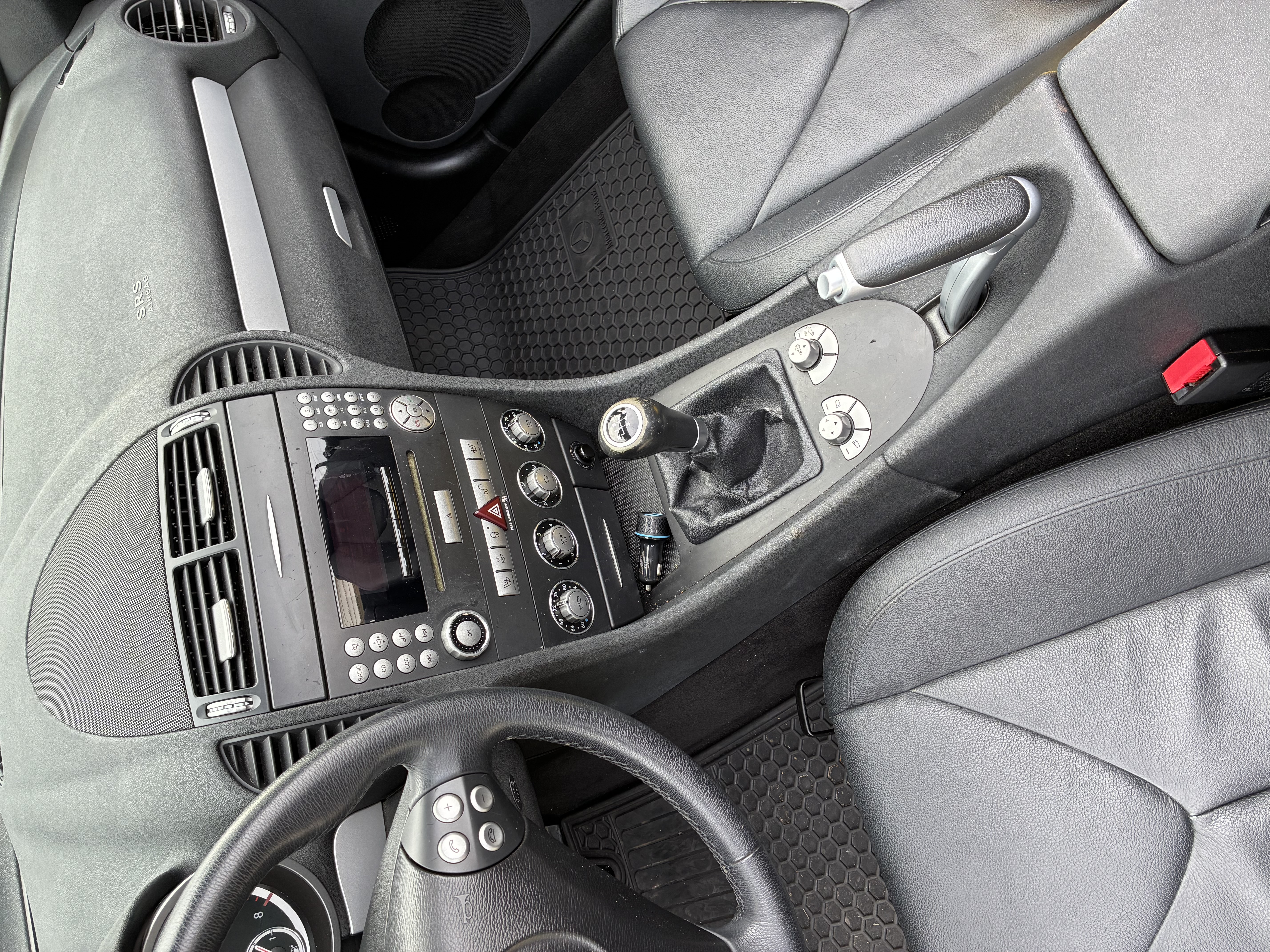 Used 2005 Mercedes-Benz SLK 350 image 13