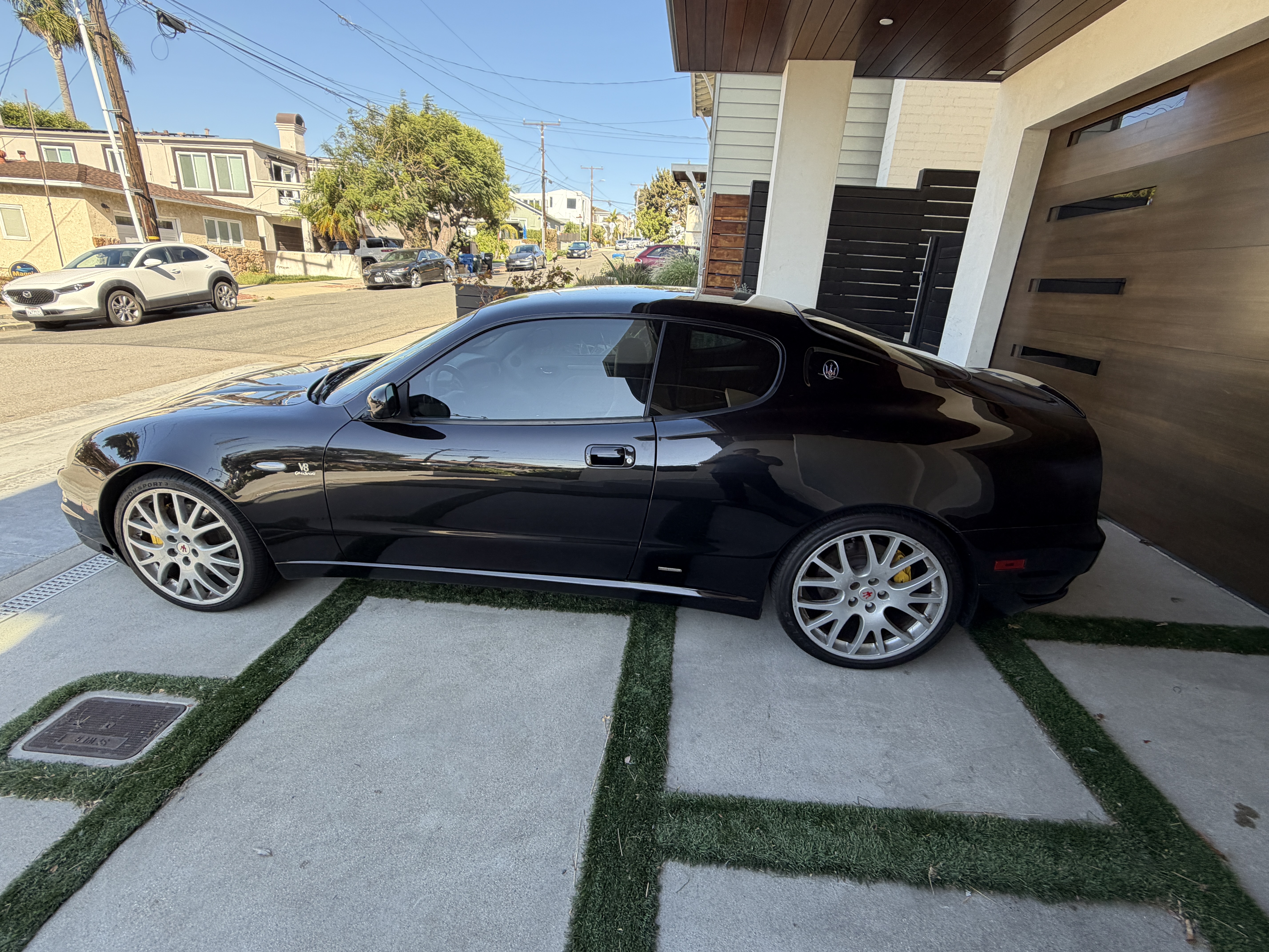 Used 2005 Maserati GranSport Coupe RWD image 12